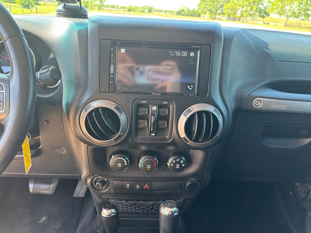 Jeep Wrangler Unlimited 4WD 4dr Sport 2016