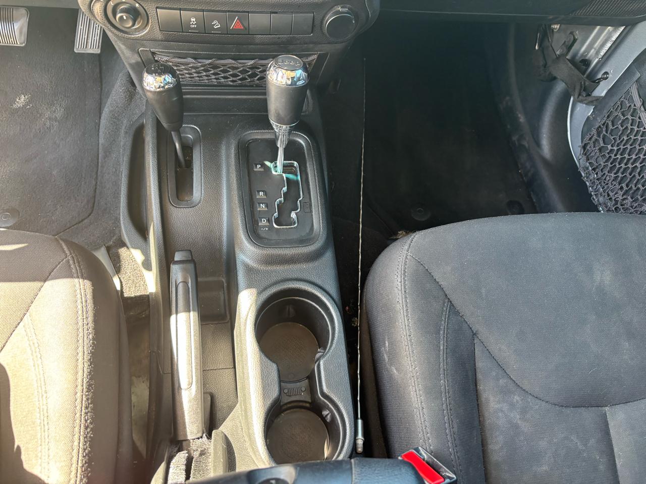 Jeep Wrangler Unlimited 4WD 4dr Sport 2016