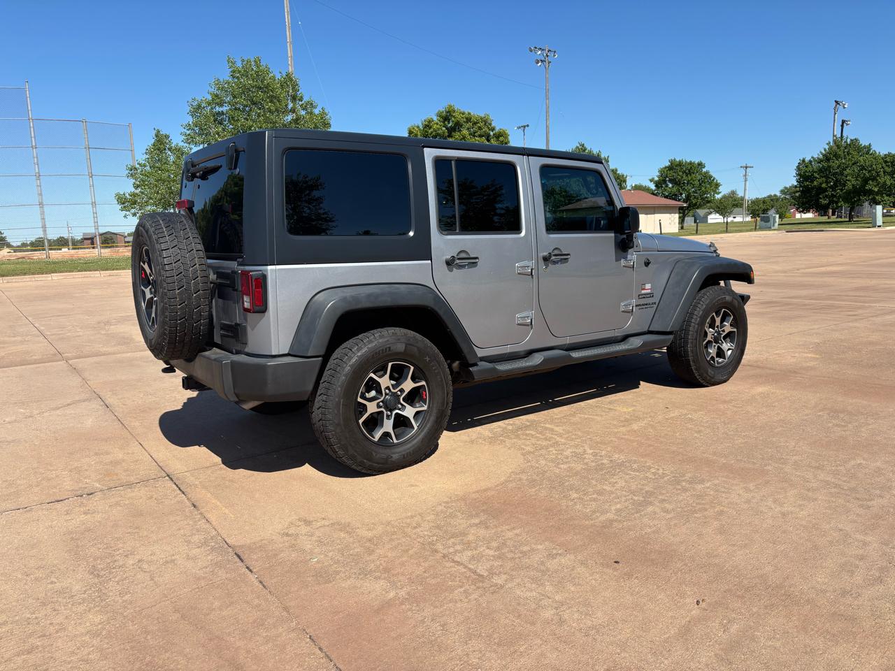Jeep Wrangler Unlimited 4WD 4dr Sport 2016