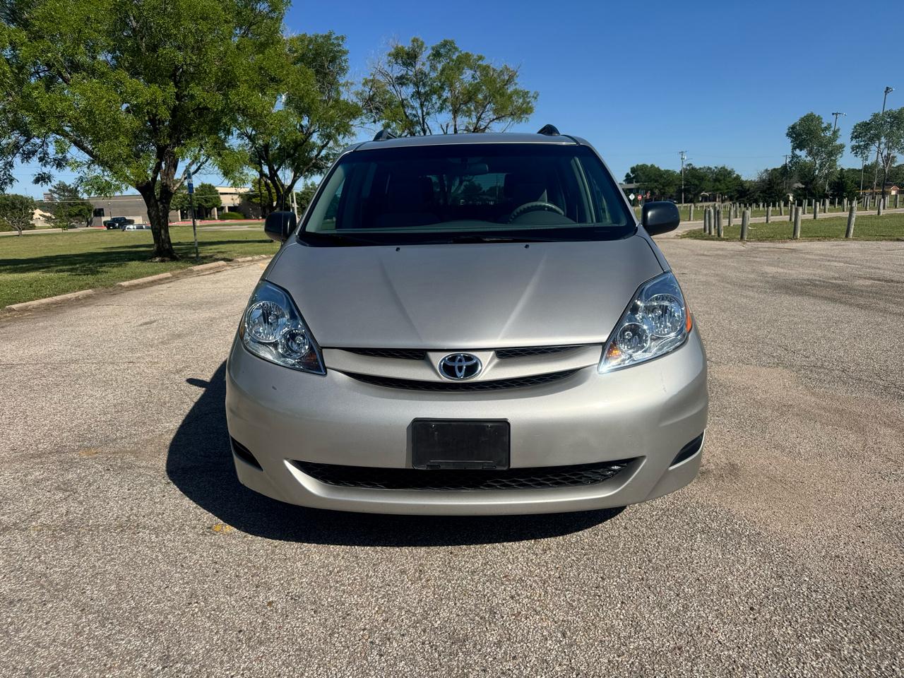 Toyota Sienna 5dr 7-Pass Van LE FWD (Natl) 2006