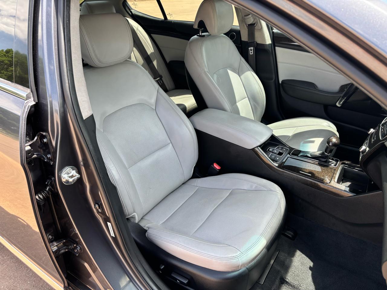 Kia Cadenza 4dr Sdn Limited 2014