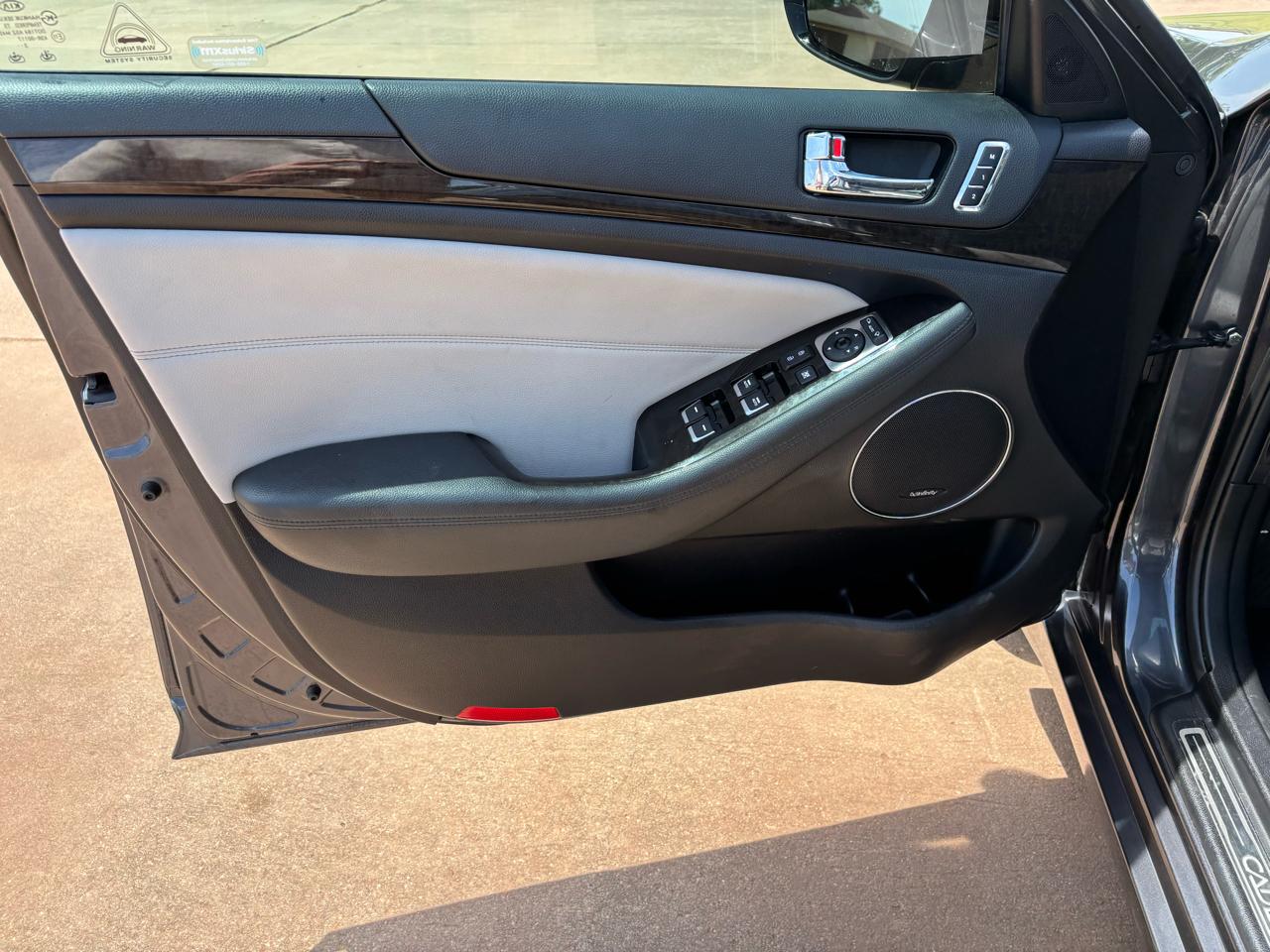 Kia Cadenza 4dr Sdn Limited 2014