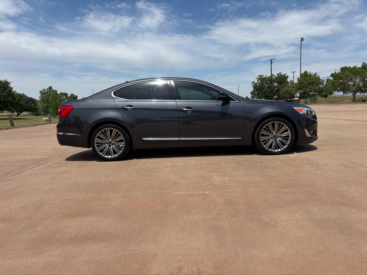 Kia Cadenza 4dr Sdn Limited 2014