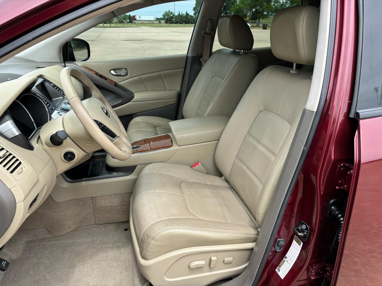 Nissan Murano AWD 4dr LE 2012