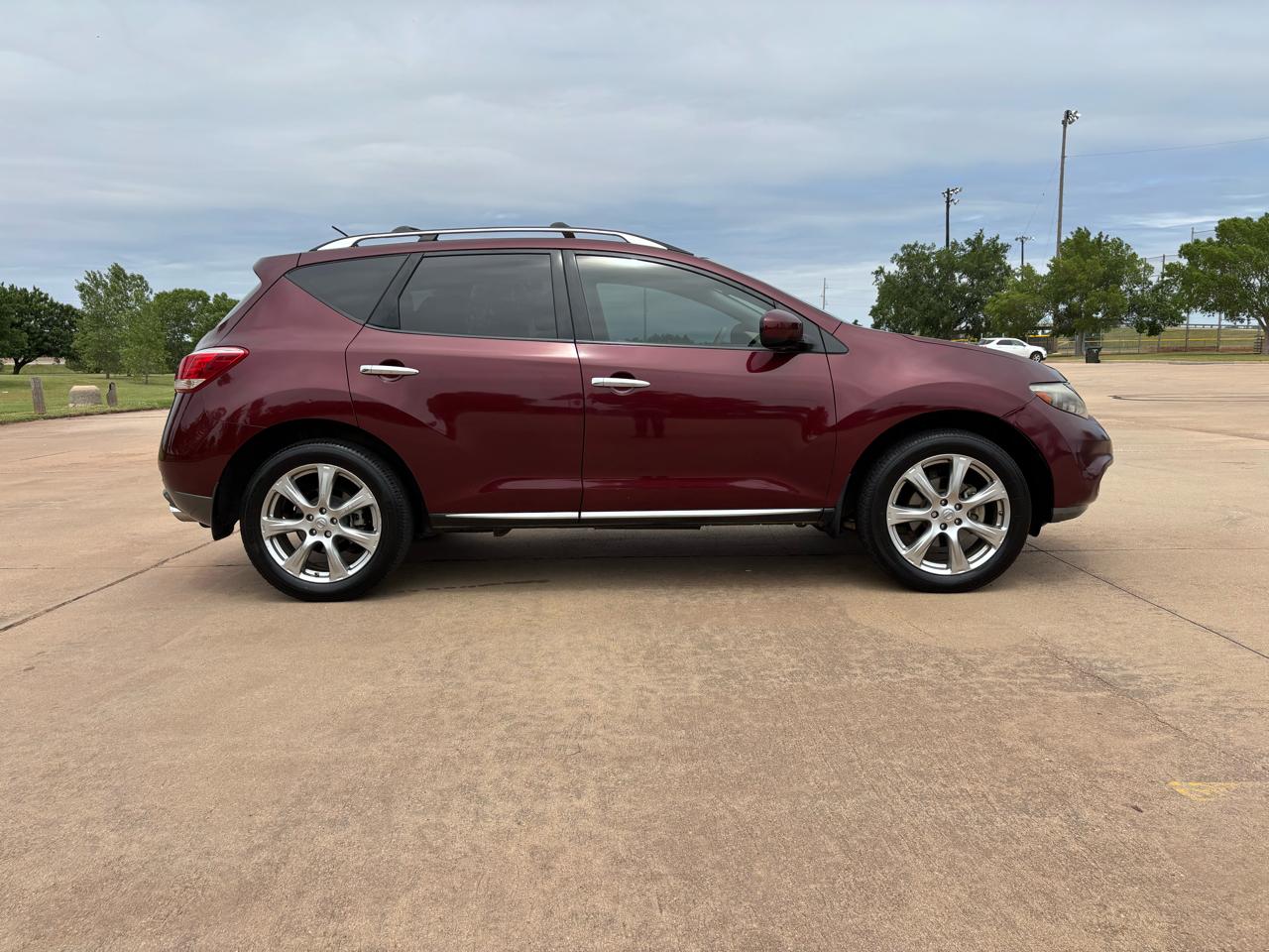 Nissan Murano AWD 4dr LE 2012