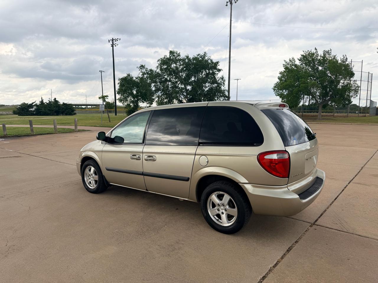 Dodge Caravan 4dr SXT 2005