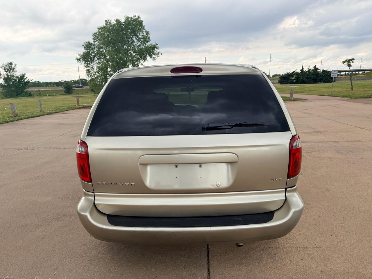 Dodge Caravan 4dr SXT 2005