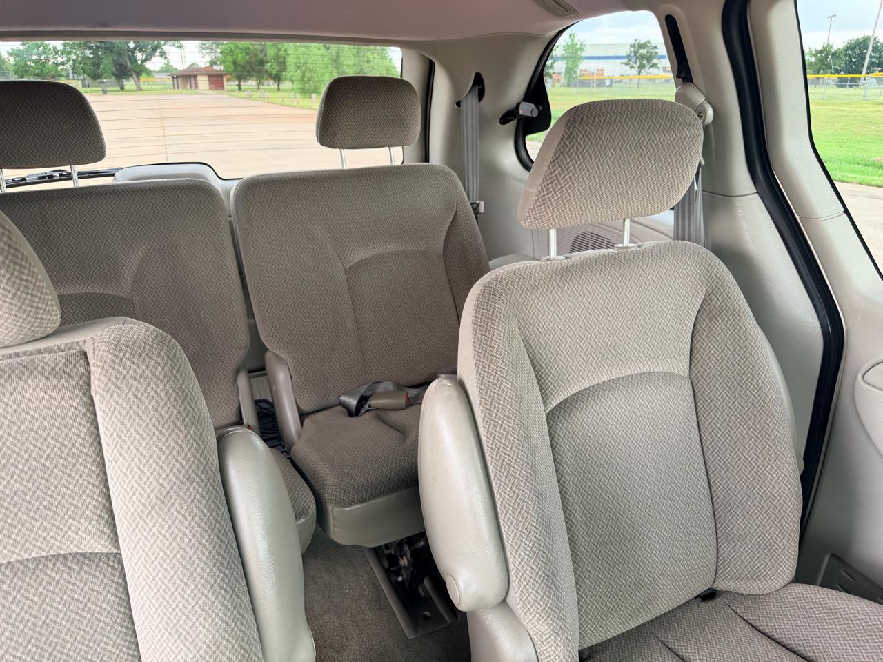 Dodge Caravan 4dr SXT 2005