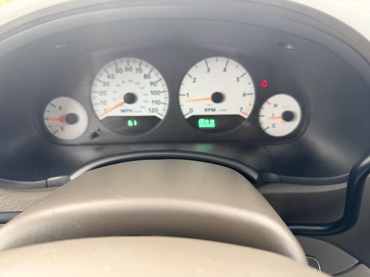 Dodge Caravan 4dr SXT 2005