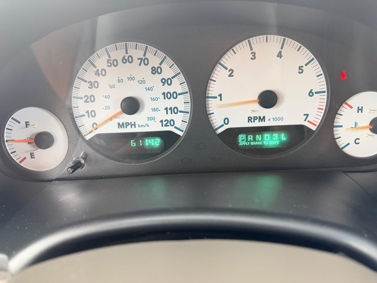 Dodge Caravan 4dr SXT 2005
