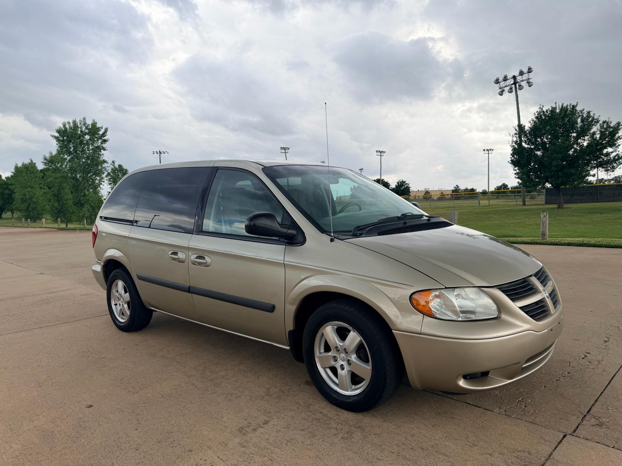 Dodge Caravan 4dr SXT 2005