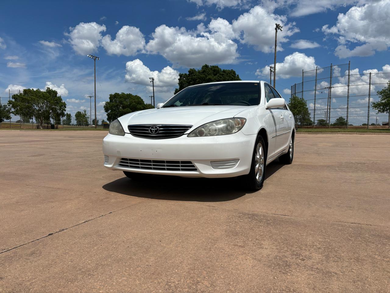 Toyota Camry 4dr Sdn XLE V6 Auto (Natl) 2005