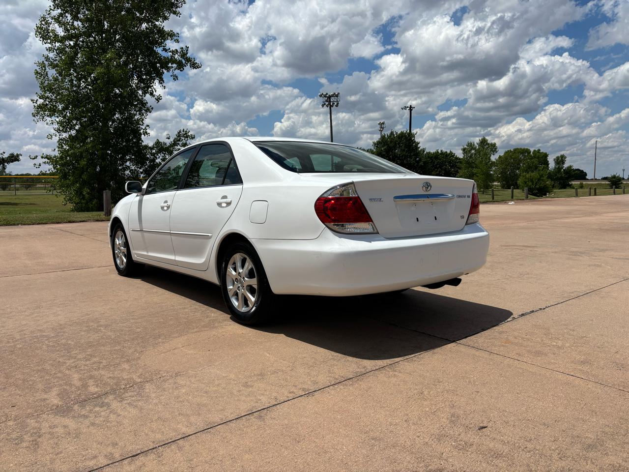 Toyota Camry 4dr Sdn XLE V6 Auto (Natl) 2005
