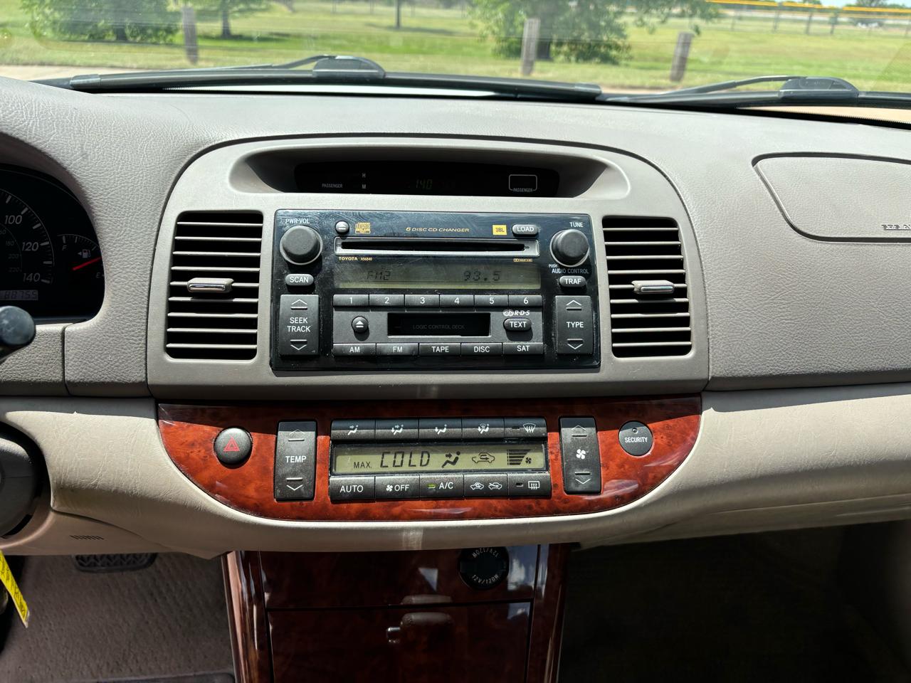 Toyota Camry 4dr Sdn XLE V6 Auto (Natl) 2005