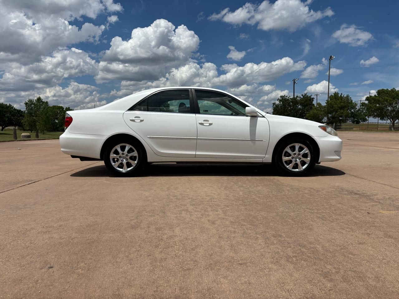 Toyota Camry 4dr Sdn XLE V6 Auto (Natl) 2005