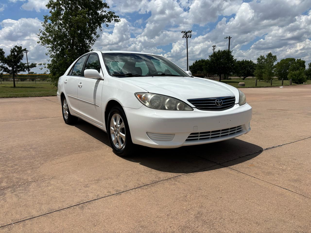 Toyota Camry 4dr Sdn XLE V6 Auto (Natl) 2005