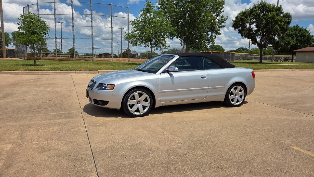 Audi S4 2dr Cabriolet quattro AWD Auto 2004