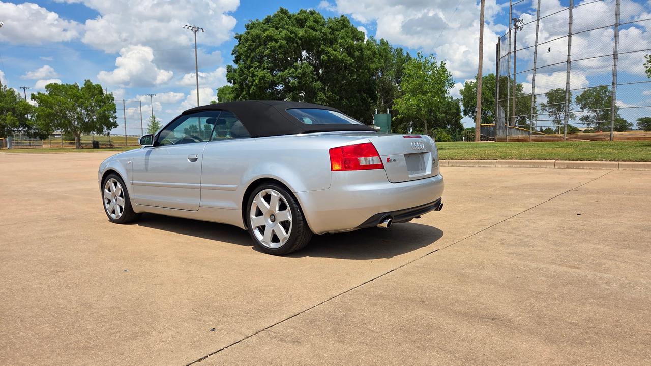 Audi S4 2dr Cabriolet quattro AWD Auto 2004