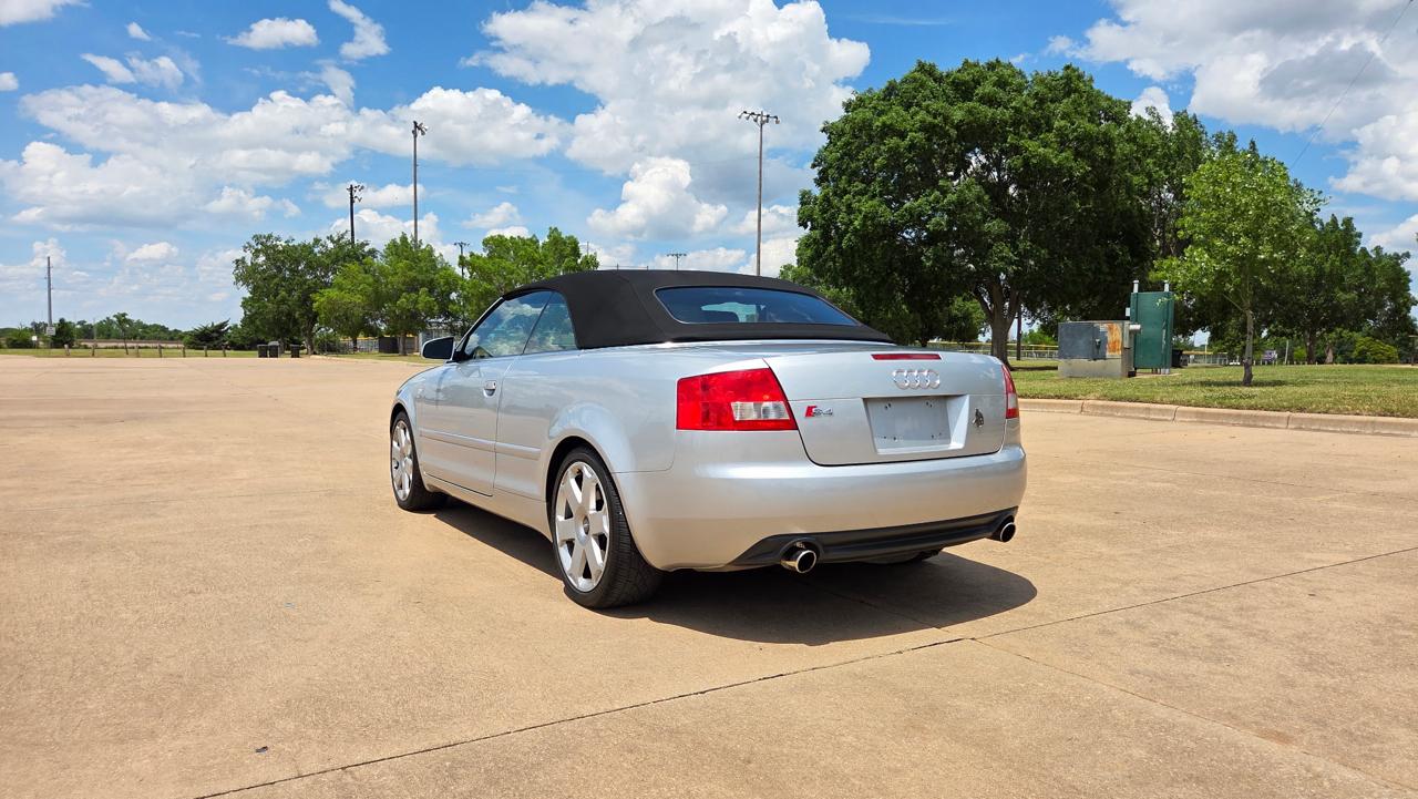 Audi S4 2dr Cabriolet quattro AWD Auto 2004