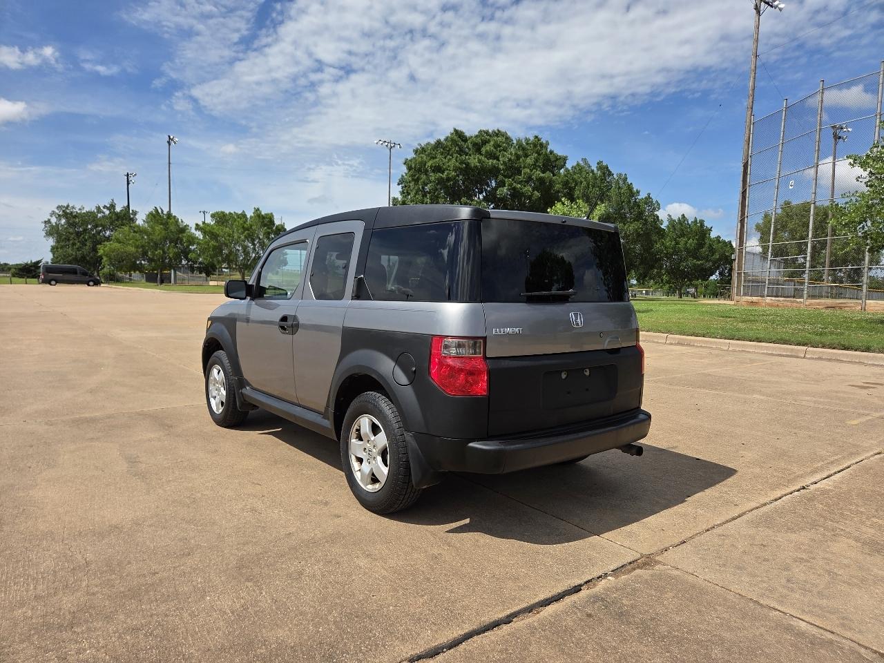 Honda Element 2WD EX AT 2005