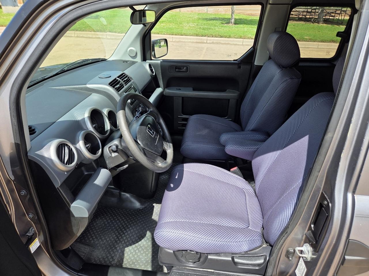 Honda Element 2WD EX AT 2005