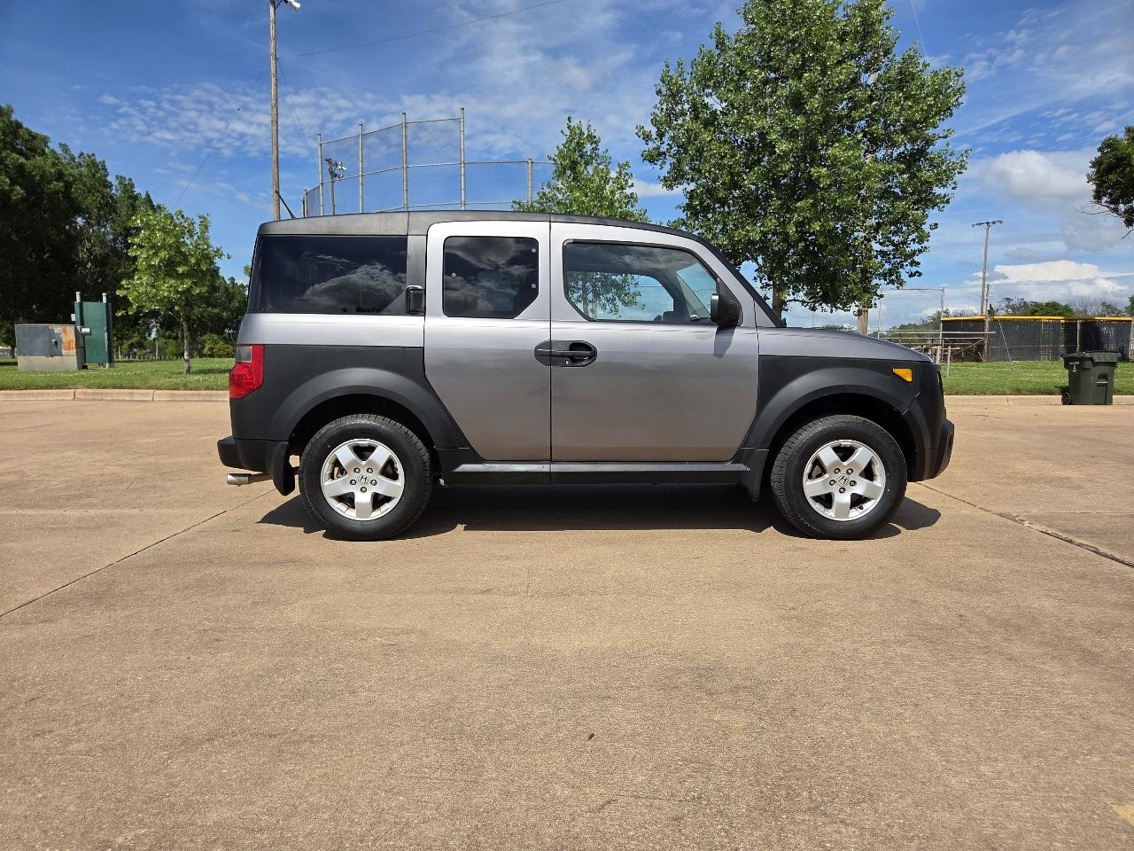 Honda Element 2WD EX AT 2005
