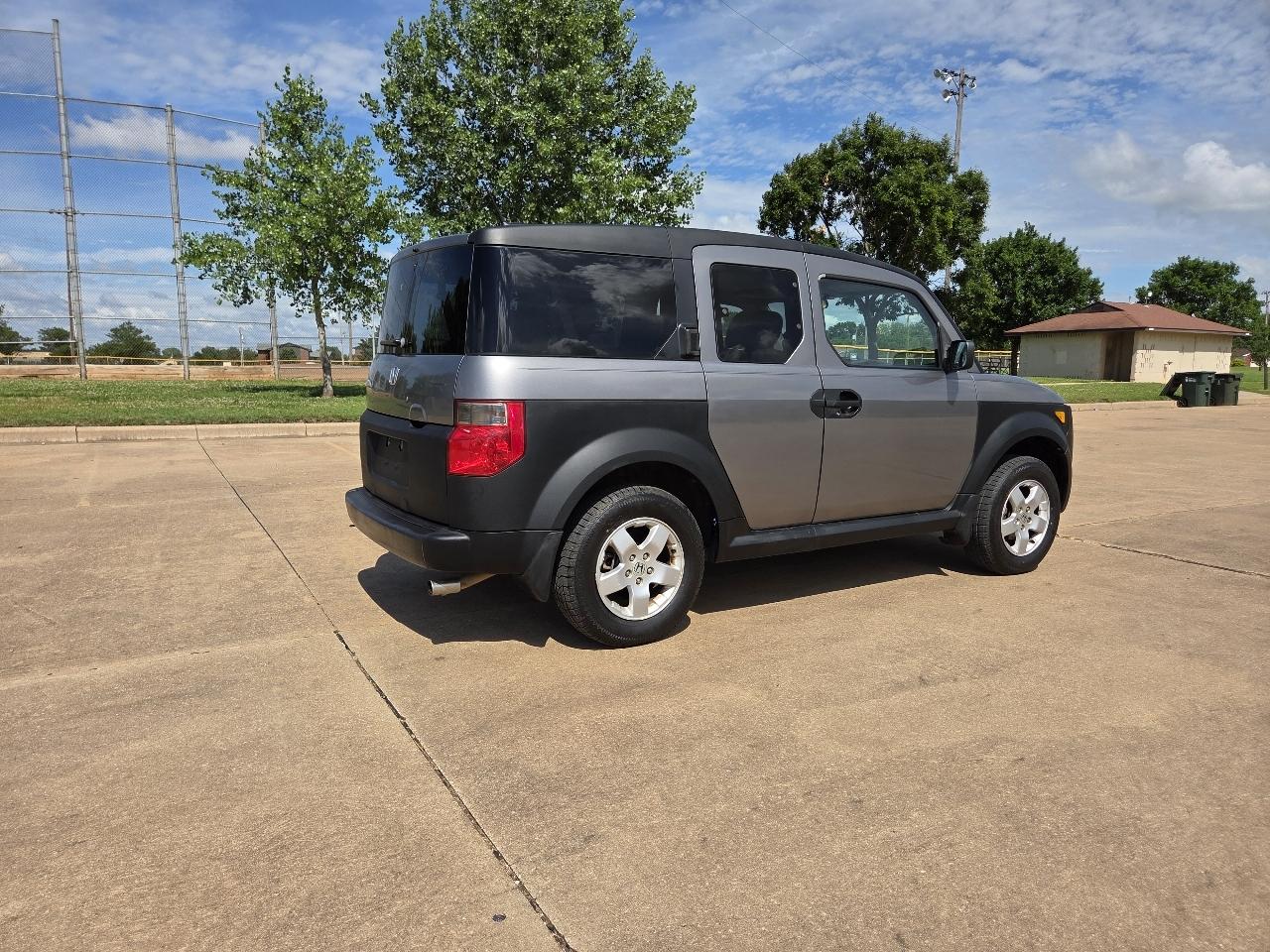 Honda Element 2WD EX AT 2005