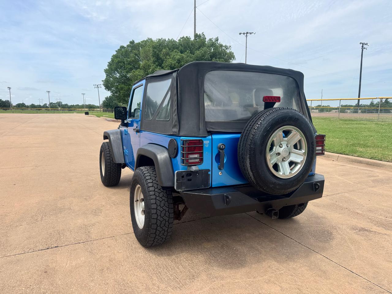 Jeep Wrangler 4WD 2dr Sport 2010