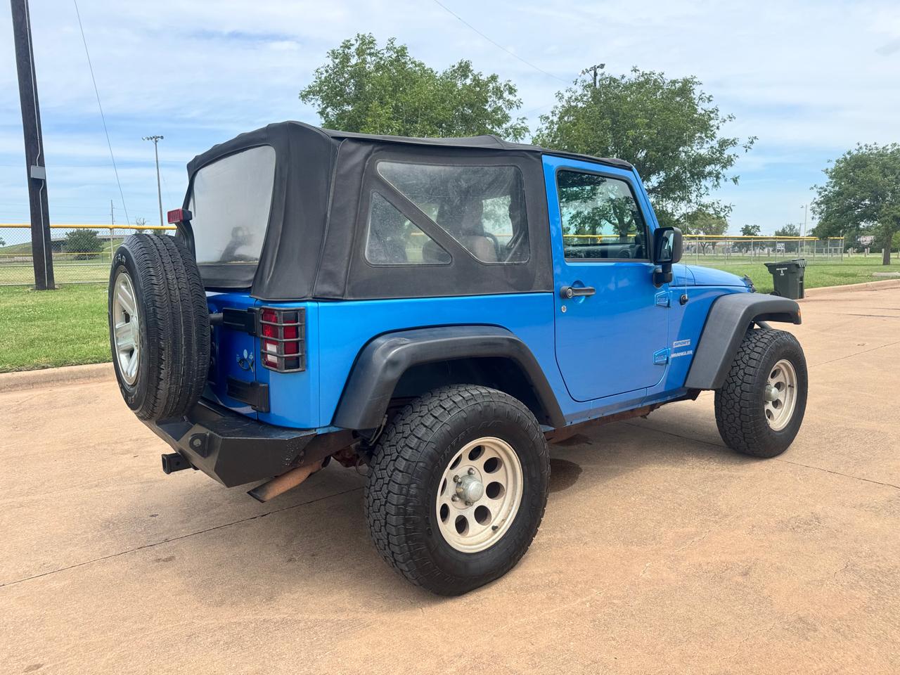 Jeep Wrangler 4WD 2dr Sport 2010