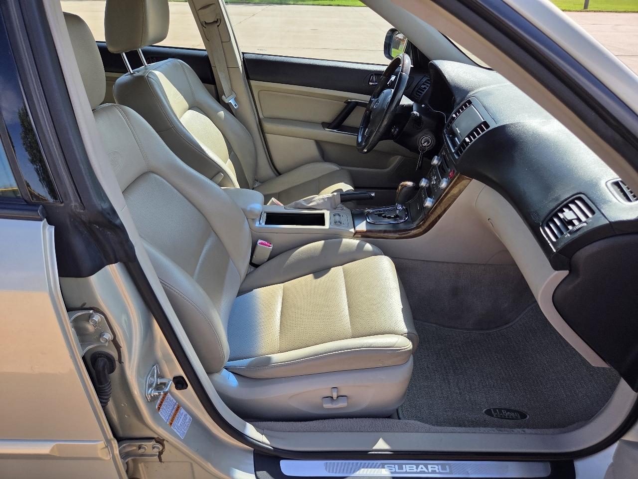 Subaru Legacy Wagon 4dr H6 AT Outback R LL Bean 2007