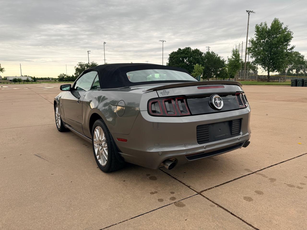 Ford Mustang 2dr Conv V6 2014