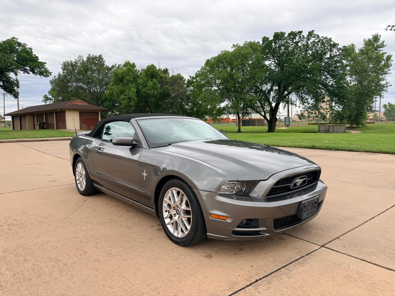 Ford Mustang 2dr Conv V6 2014