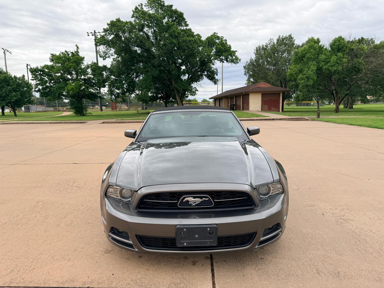 Ford Mustang 2dr Conv V6 2014