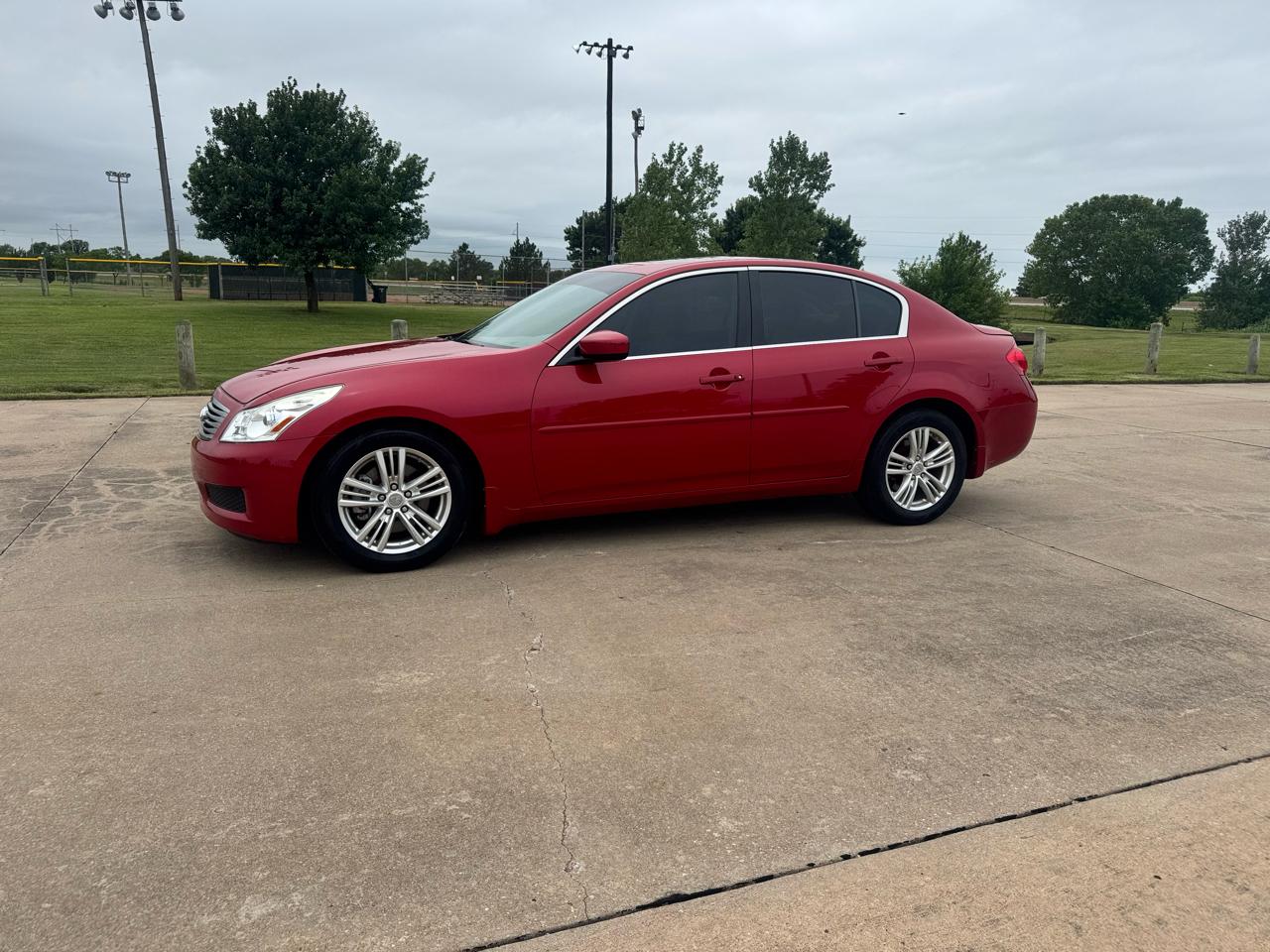 Infiniti G37 Sedan 4dr x AWD 2009