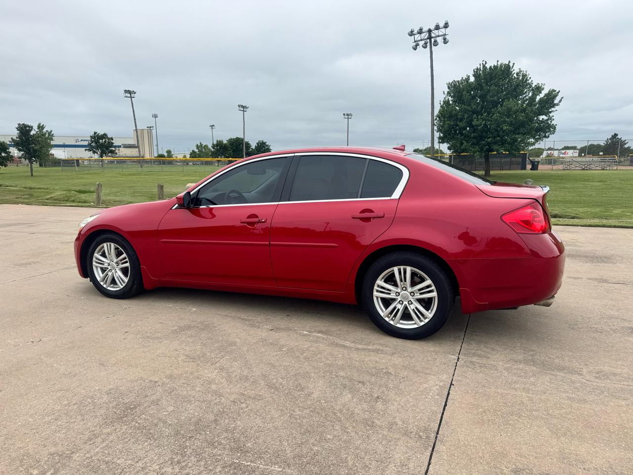 Infiniti G37 Sedan 4dr x AWD 2009