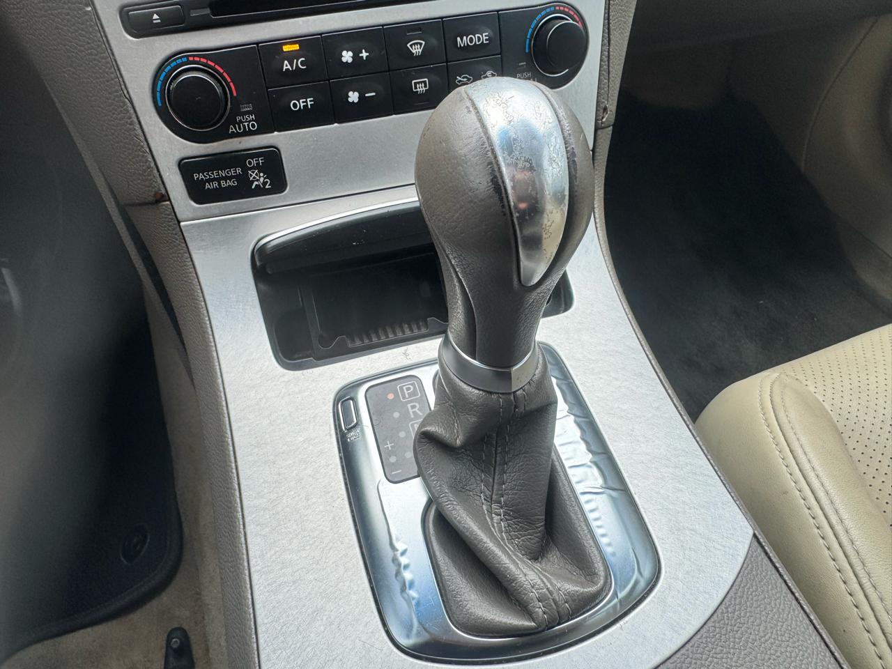 Infiniti G37 Sedan 4dr x AWD 2009