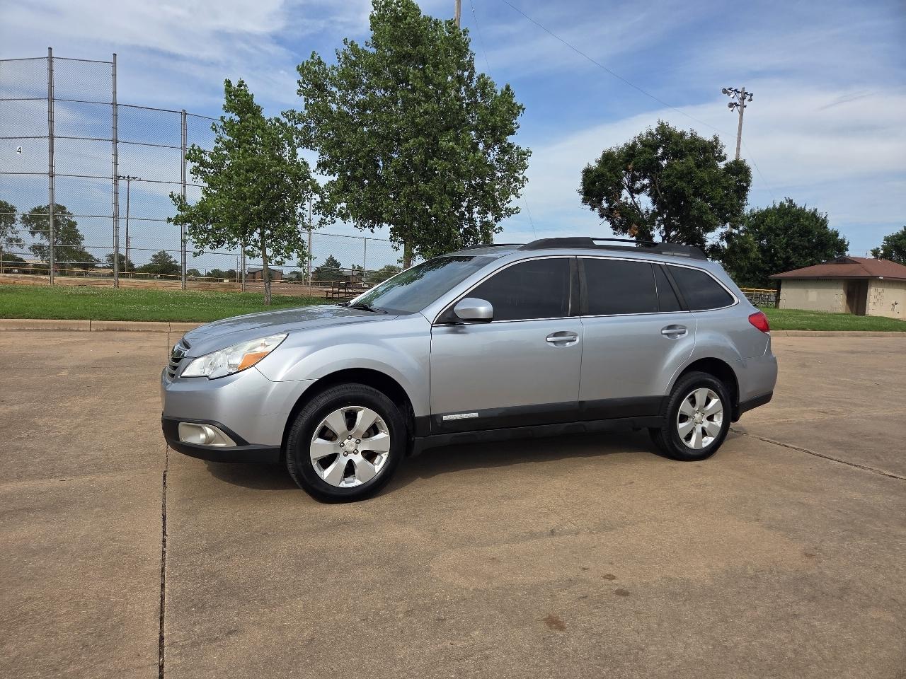Subaru Outback 4dr Wgn H4 Auto 2.5i 2012