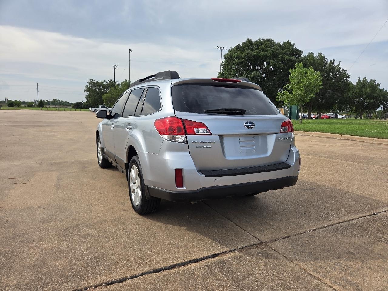 Subaru Outback 4dr Wgn H4 Auto 2.5i 2012
