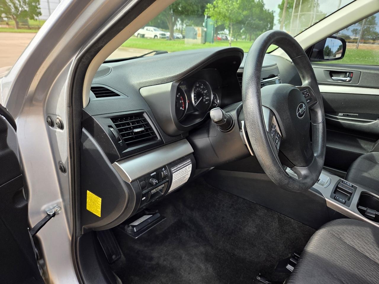Subaru Outback 4dr Wgn H4 Auto 2.5i 2012