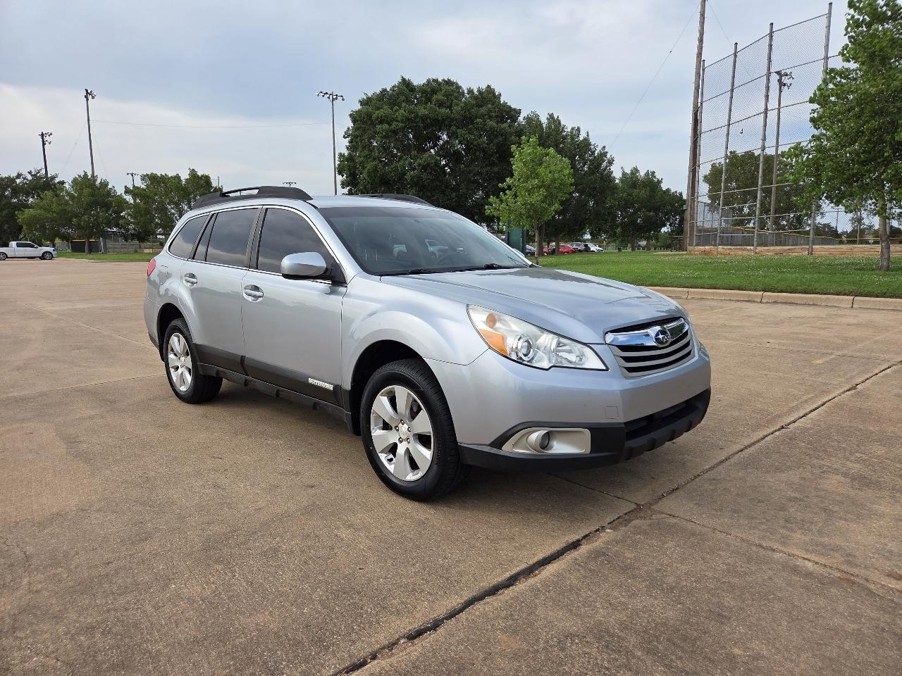 Subaru Outback 4dr Wgn H4 Auto 2.5i 2012