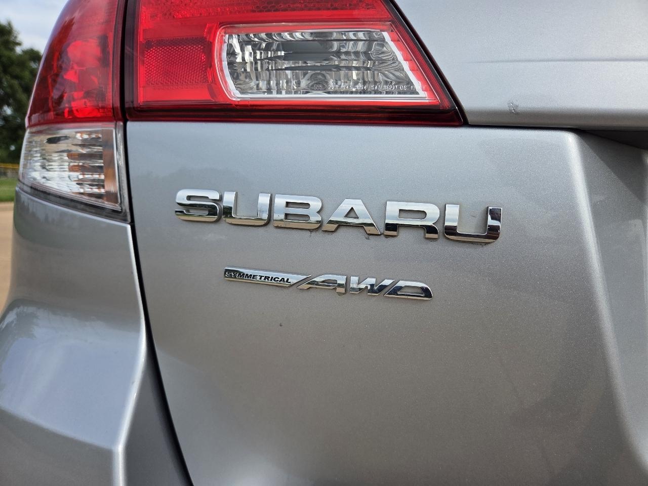 Subaru Outback 4dr Wgn H4 Auto 2.5i 2012