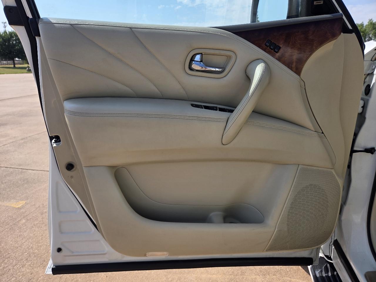 Infiniti QX80 4WD 4dr 2015