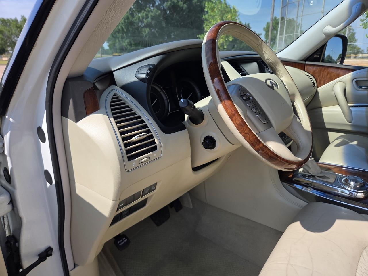 Infiniti QX80 4WD 4dr 2015