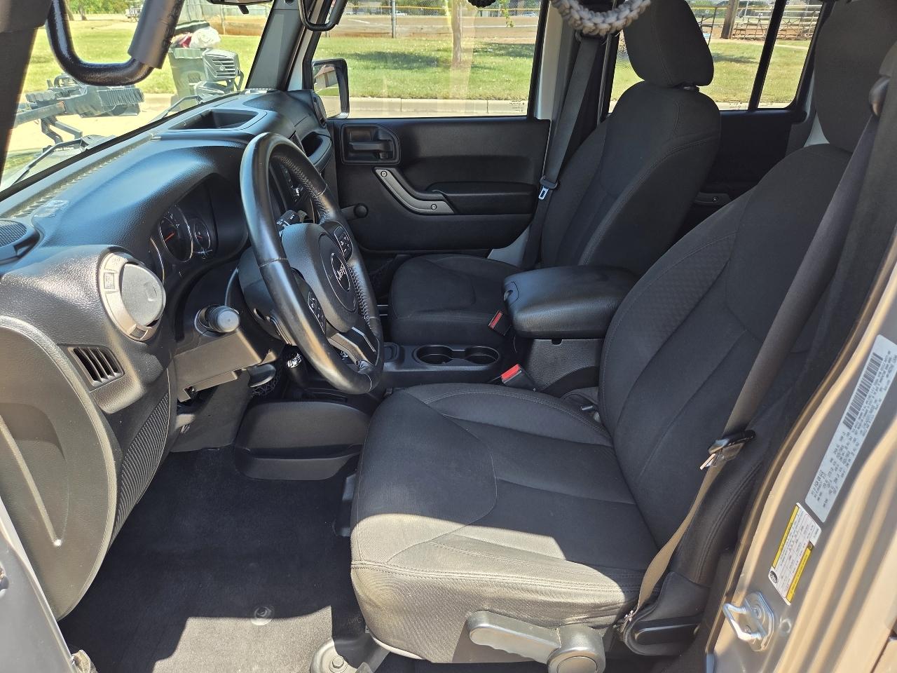 Jeep Wrangler Unlimited 4WD 4dr Sport 2015