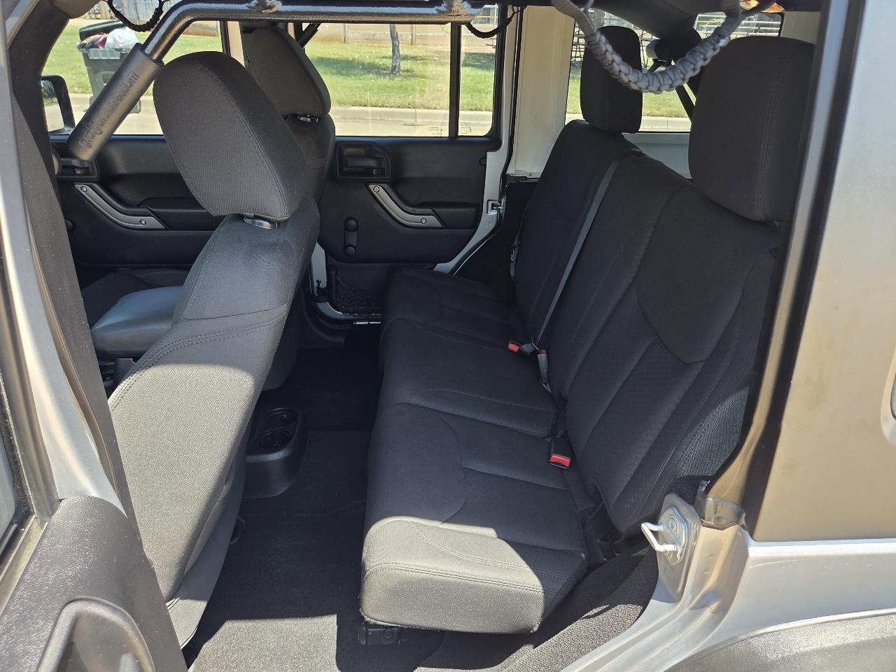 Jeep Wrangler Unlimited 4WD 4dr Sport 2015