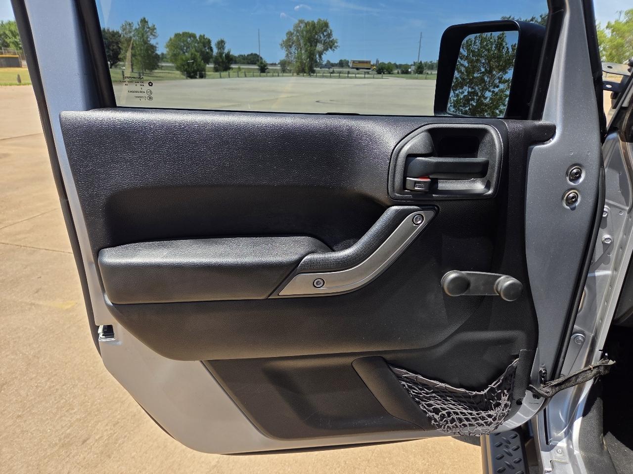 Jeep Wrangler Unlimited 4WD 4dr Sport 2015