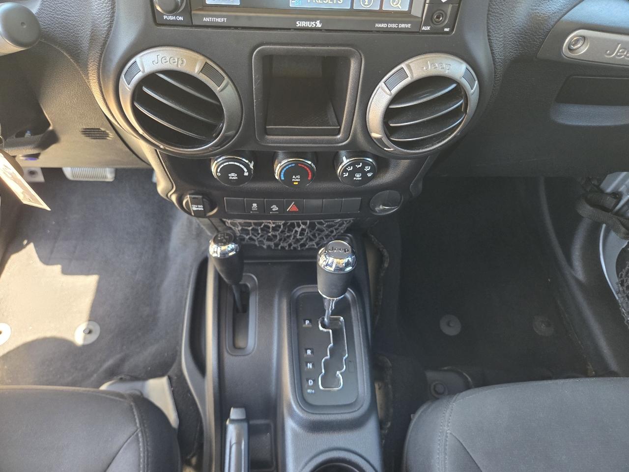 Jeep Wrangler Unlimited 4WD 4dr Sport 2015