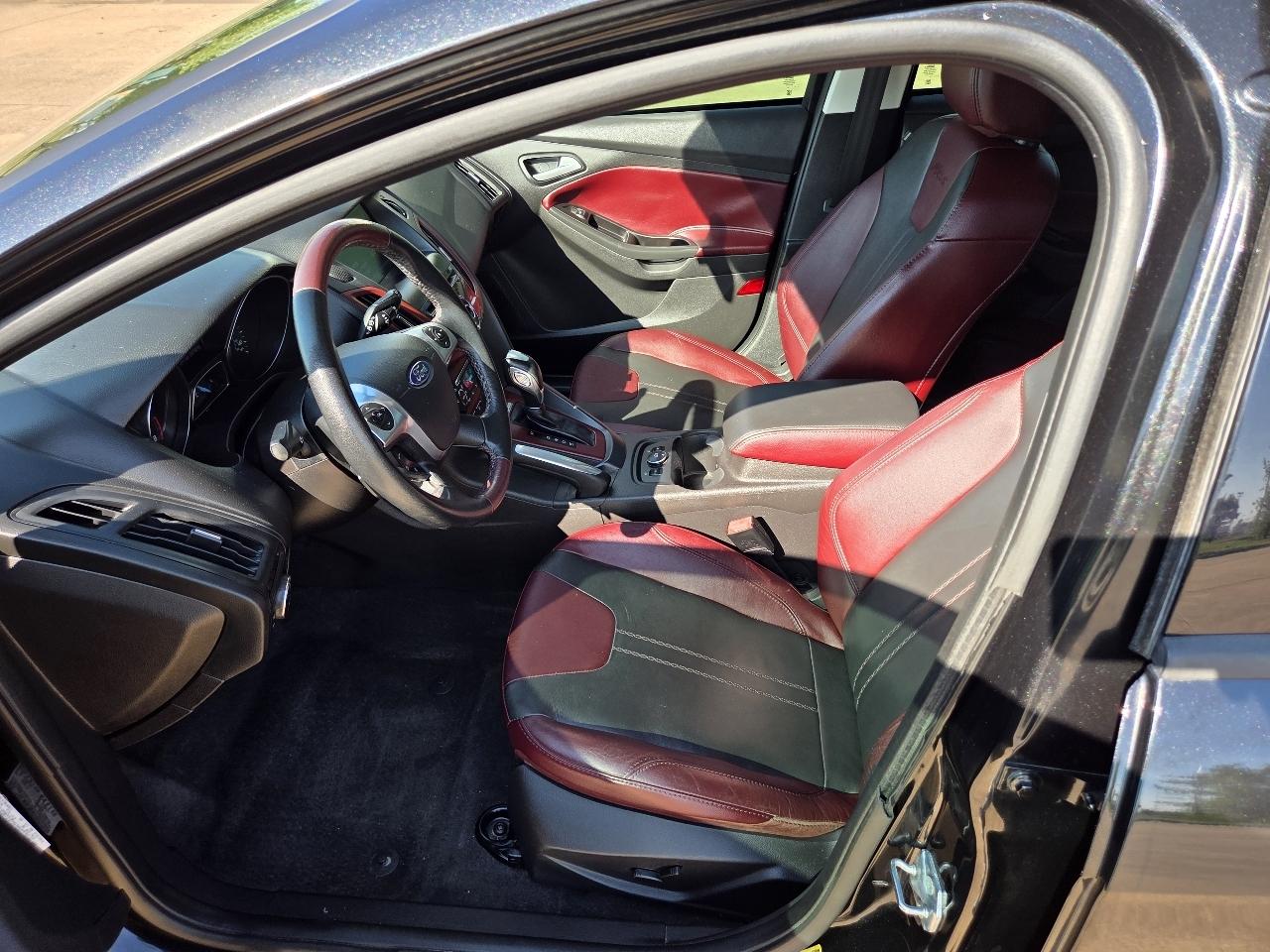 Ford Focus 5dr HB SE 2013
