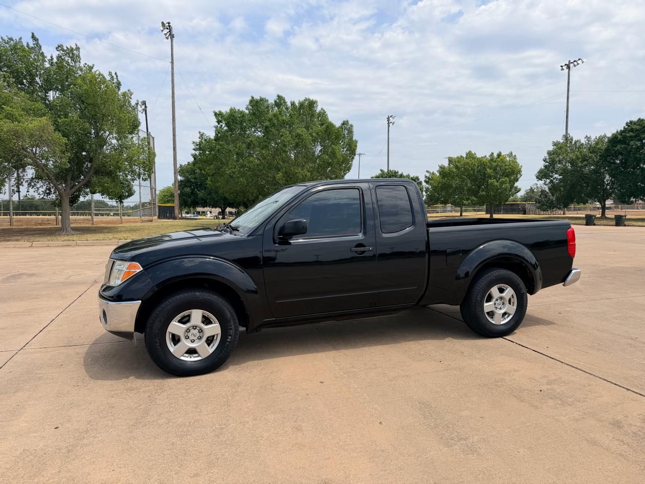 Nissan Frontier 2WD King Cab Manual SE 2007