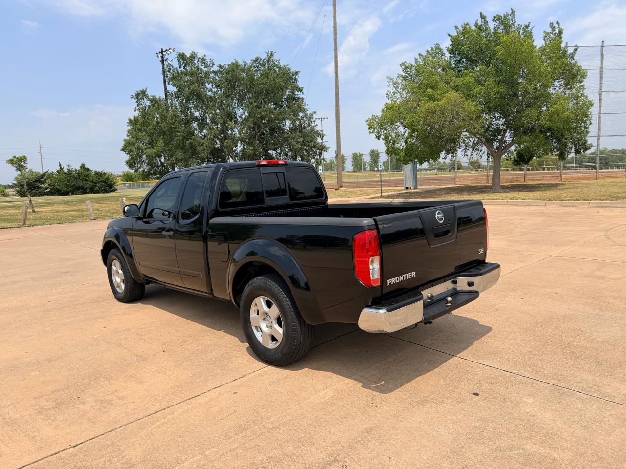 Nissan Frontier 2WD King Cab Manual SE 2007